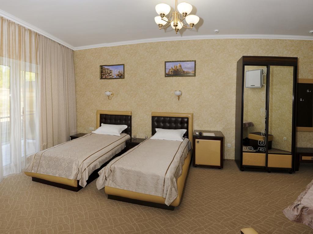Venecia Hotel & Spa Zaporizhia Exterior photo